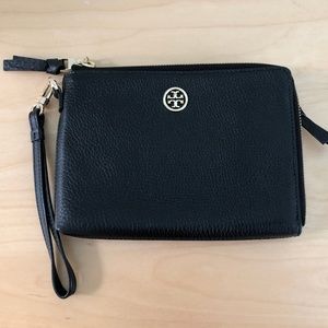 Tory Burch Robinson Wristlet